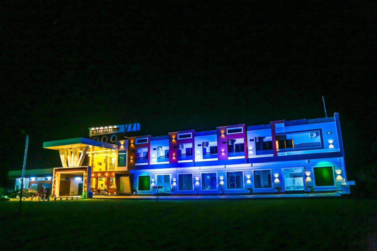 Aashirwad Hotels & Resort Shamgarh Exterior foto
