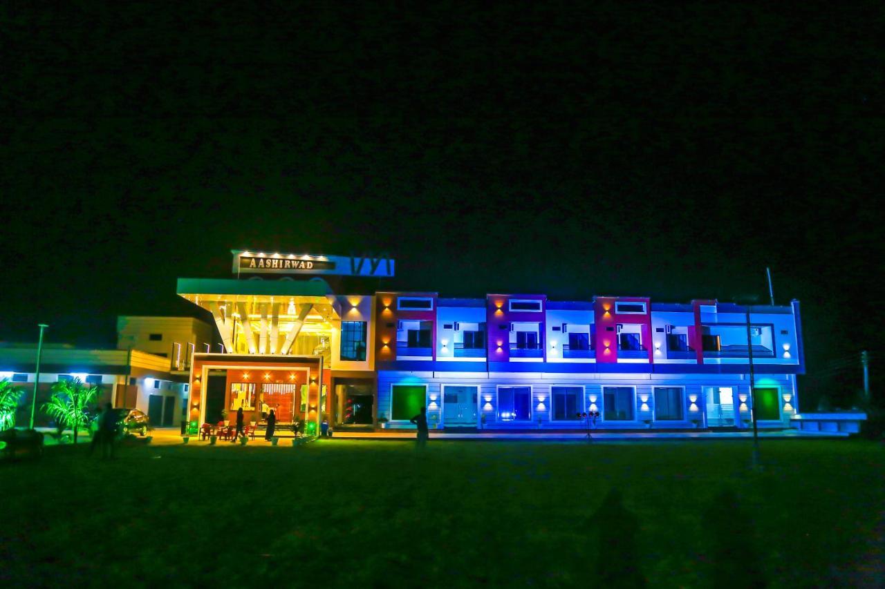 Aashirwad Hotels & Resort Shamgarh Exterior foto